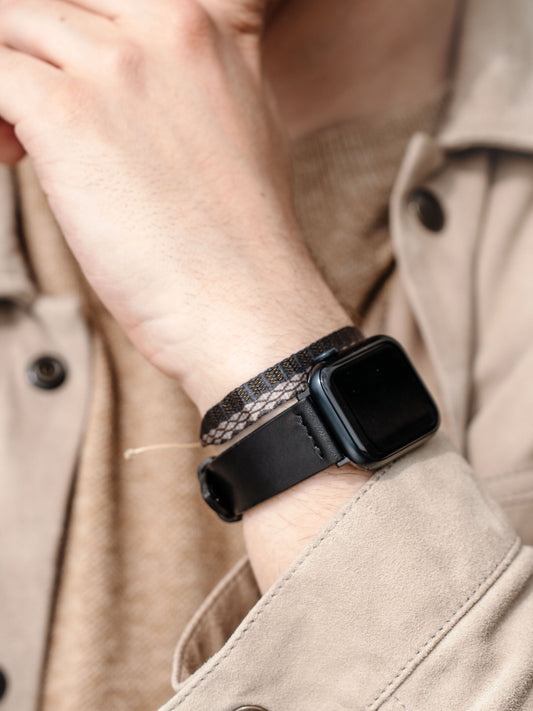 Luxury Apple Watch Band - Black Leather - Nero Straight Stitch
