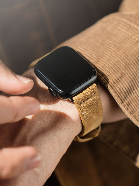 Lady Apple Watch Band - Brown Suede Leather - Camel