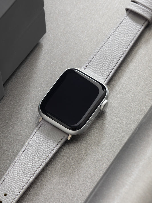 Apple Watch-Armband – Hellgraues Leder – Ton-in-Ton gekrispelt